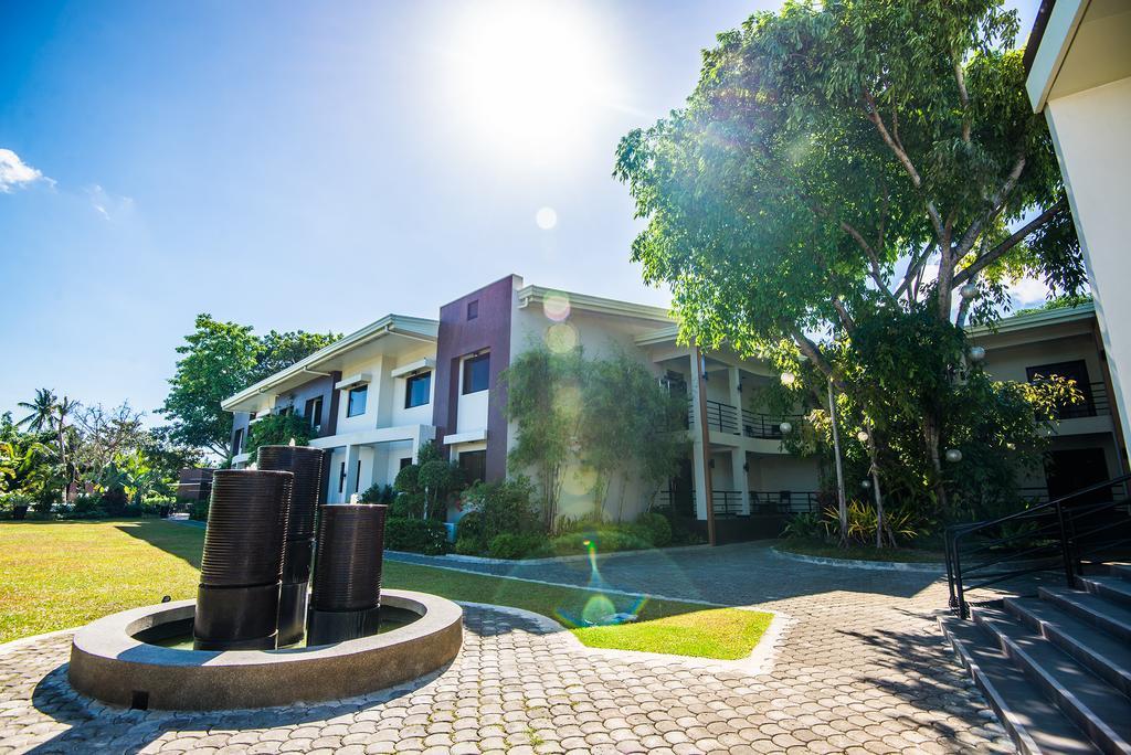 Ariana Hotel Dipolog Extérieur photo
