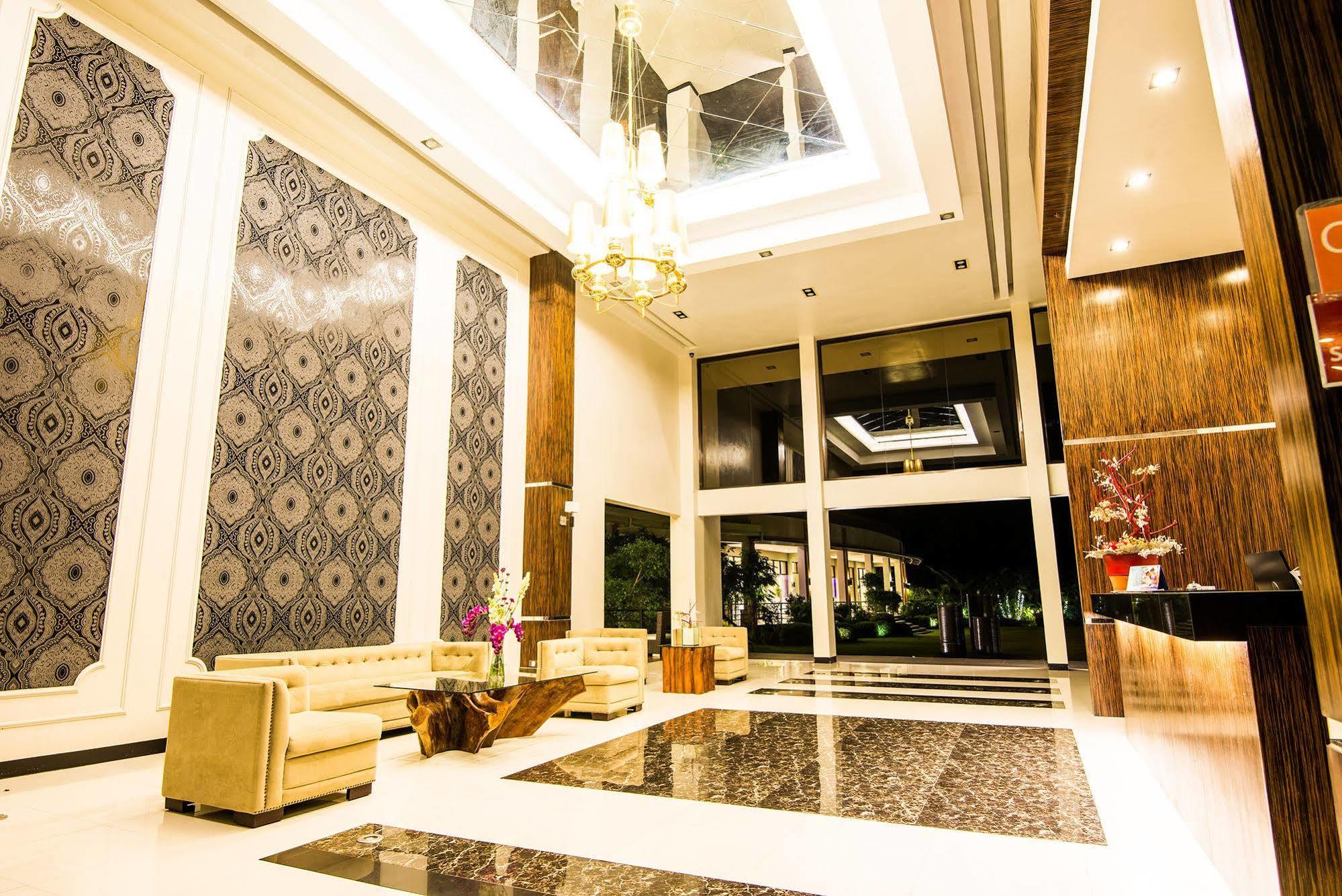 Ariana Hotel Dipolog Extérieur photo